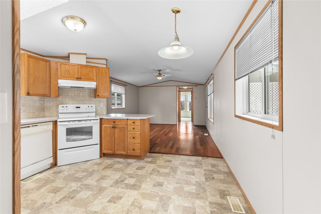 listing image 16512869871429661423