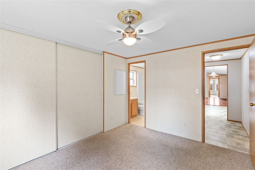 listing image 16511350742511439383