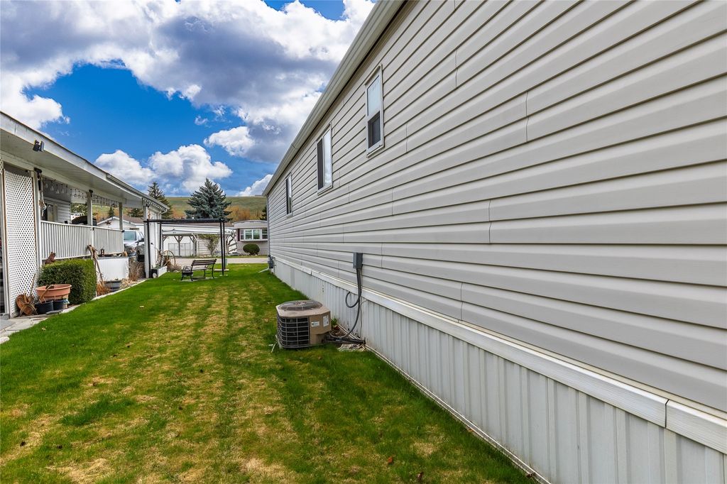 listing image 16510007493843718424