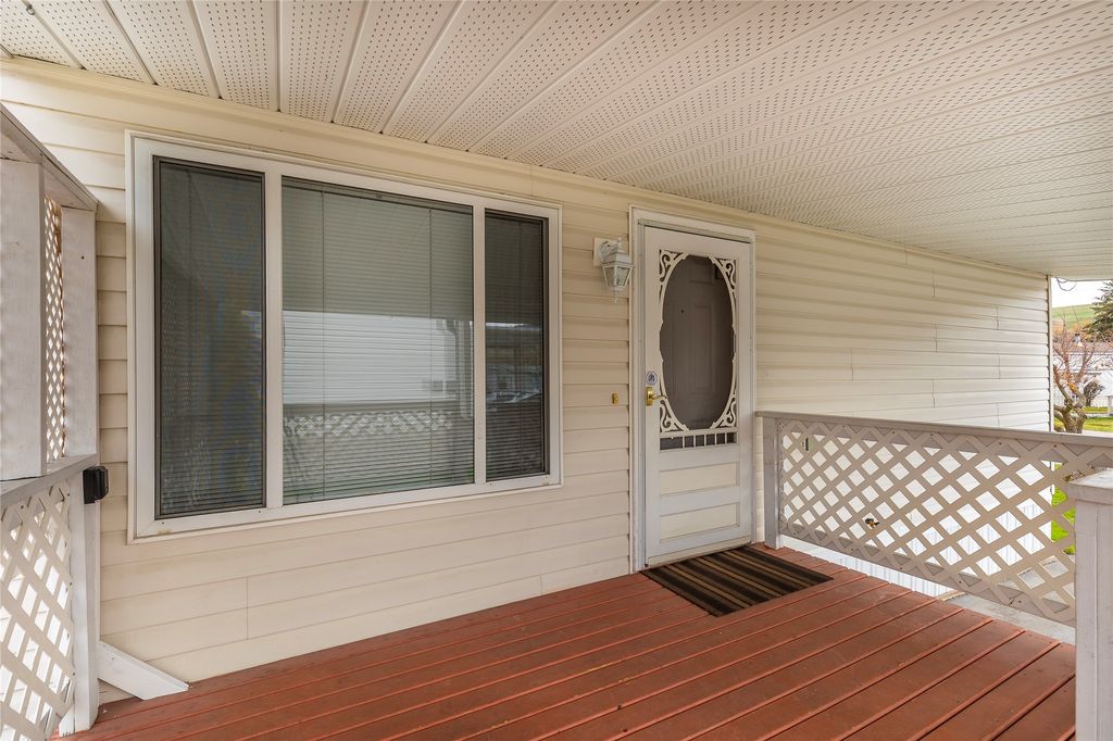 listing image 16518983795328646710