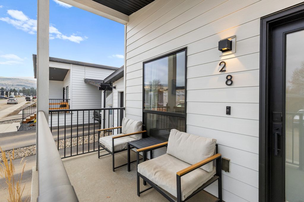 listing image 16513856286932043867