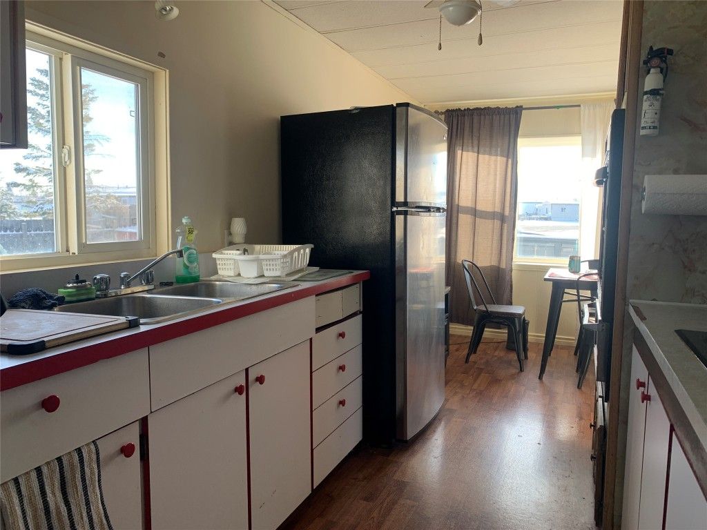 listing image 16513481244636858089