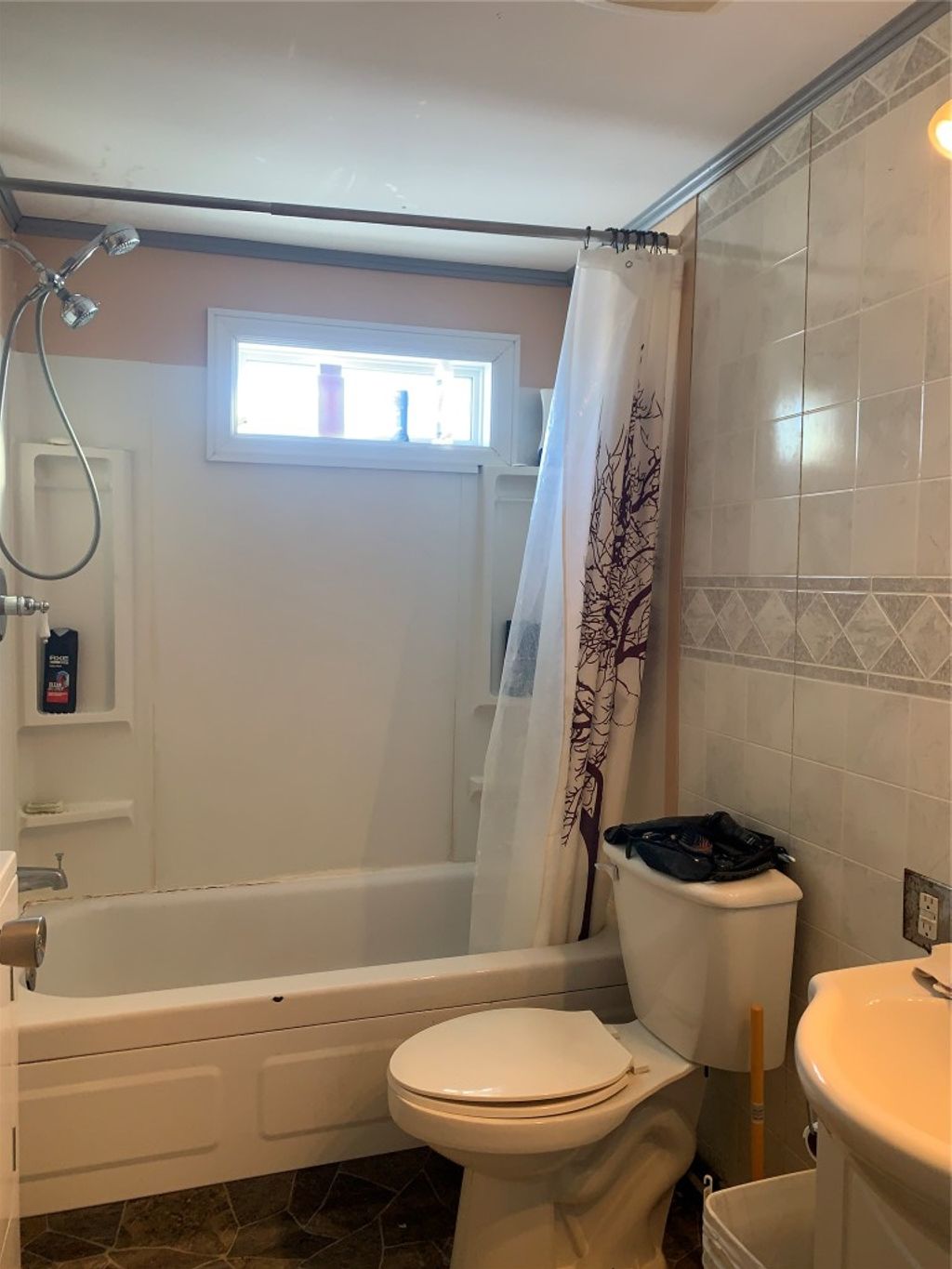 listing image 16514567052773512422