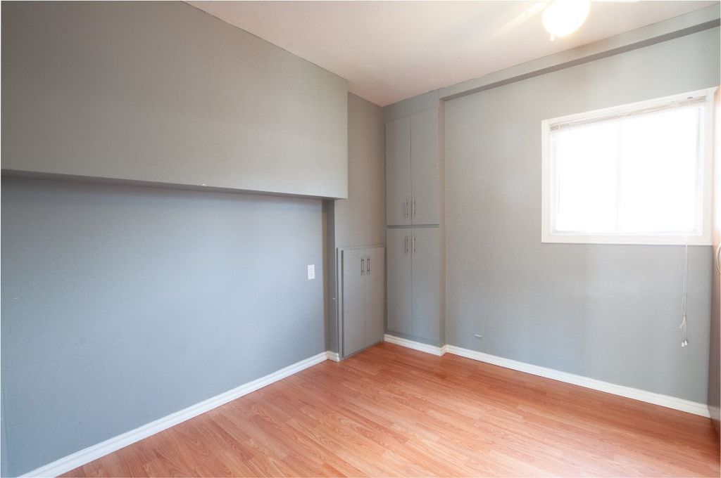 listing image 16511575924961293442