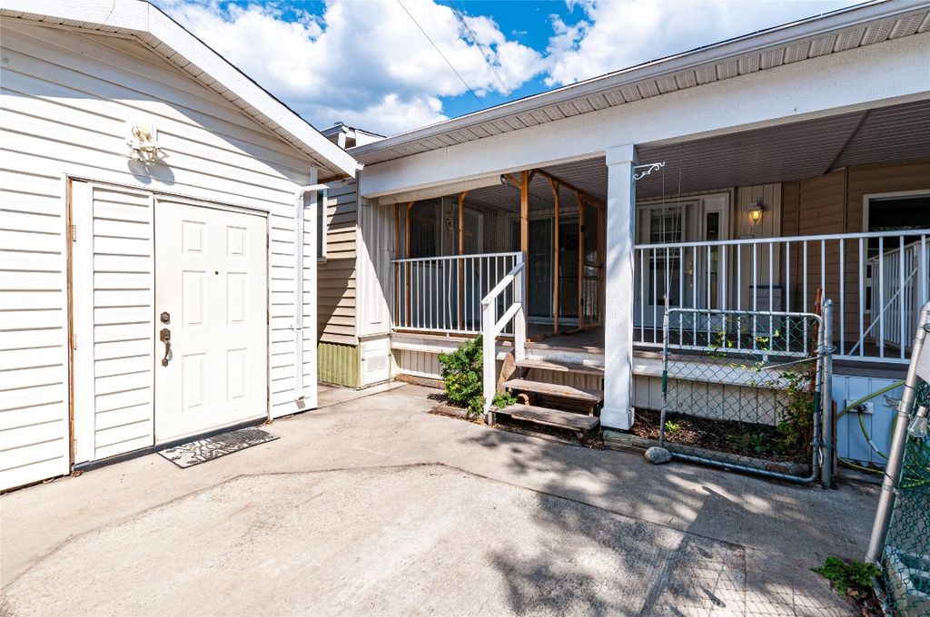 listing image 16516056926845714701