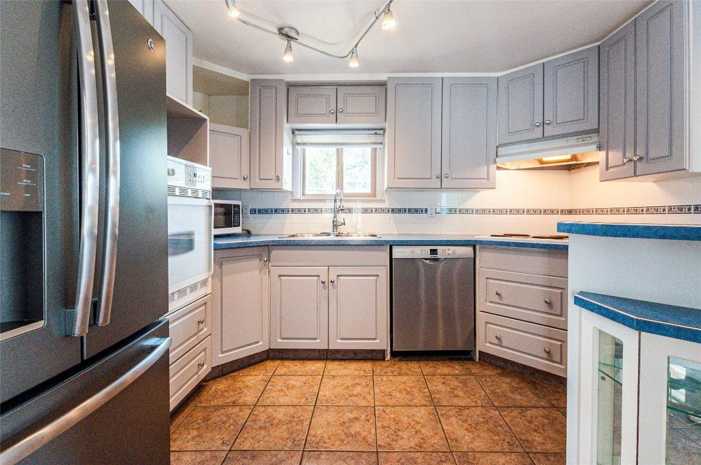 listing image 16514878111936224717