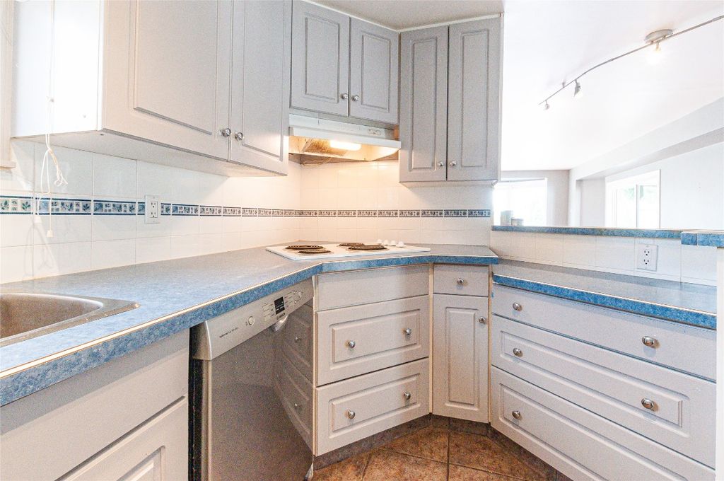 listing image 16515860987543109752