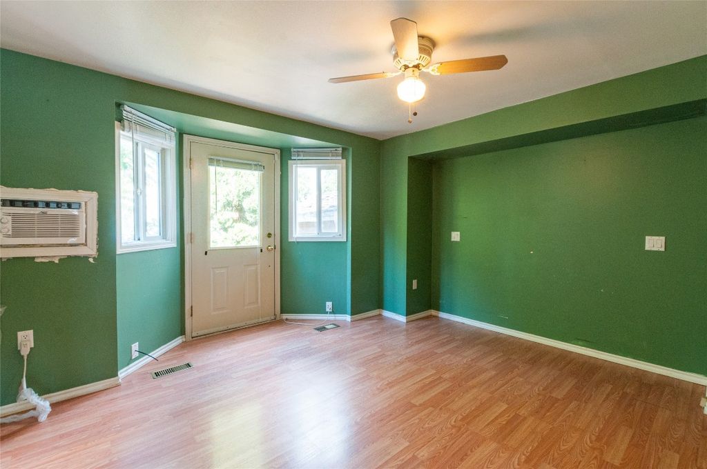 listing image 16512105460296675946