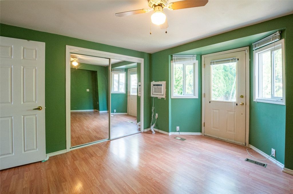 listing image 16511404476756893930