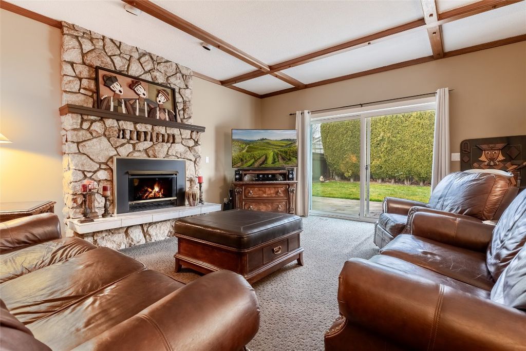 listing image 16515466180942250795