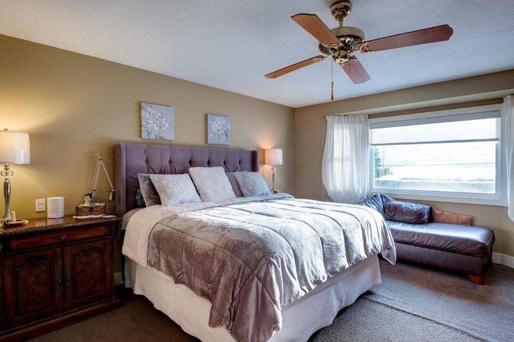 listing image 16514644865783190605