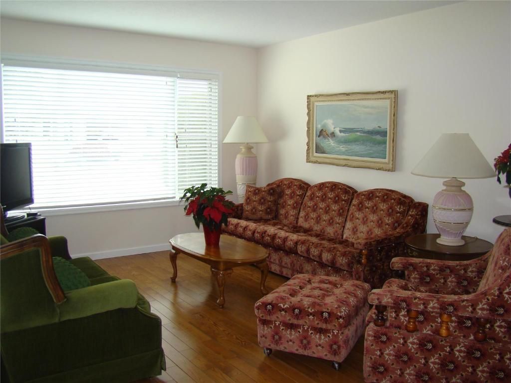 listing image 16512702187120264630