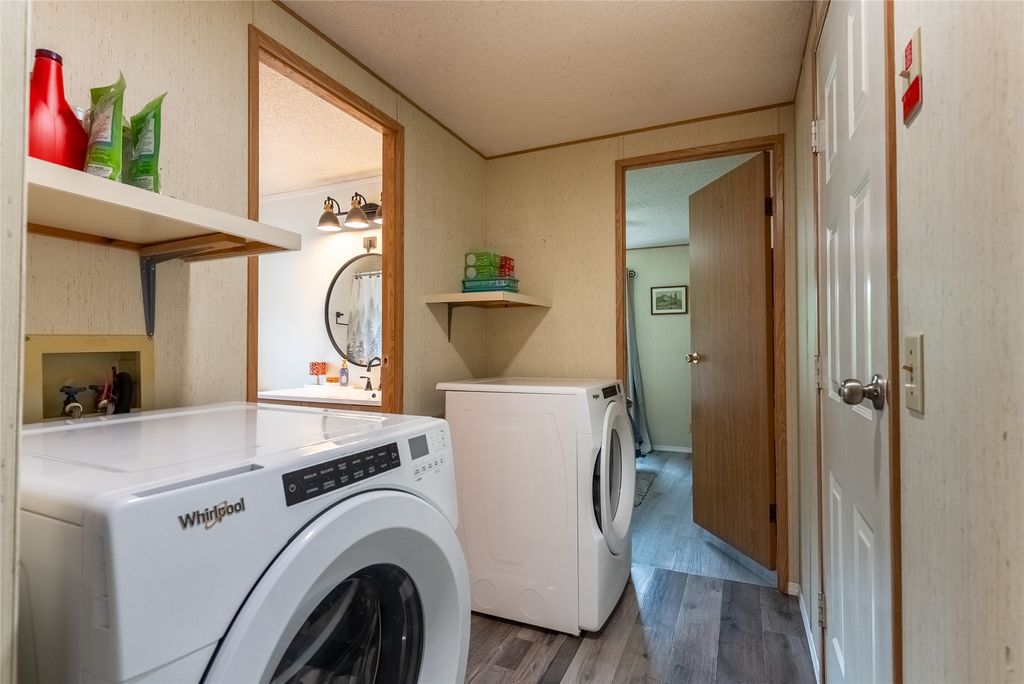 listing image 16514365900704120790