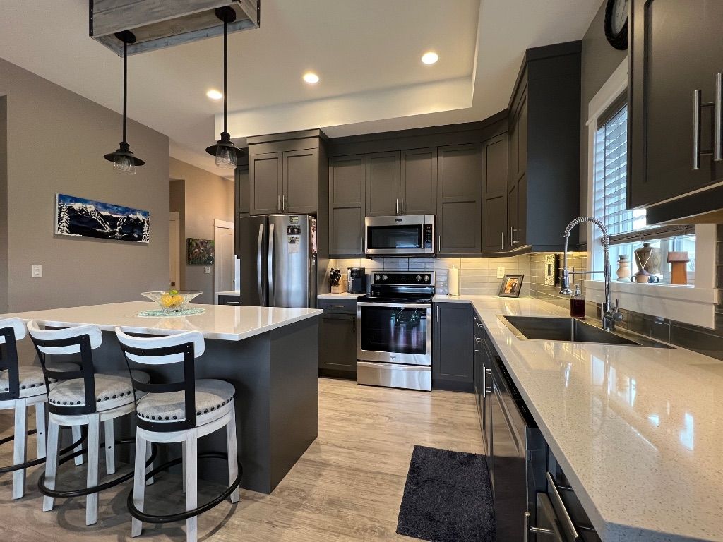 listing image 16512792225575193352