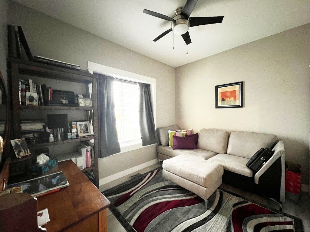 listing image 16519711761510932524