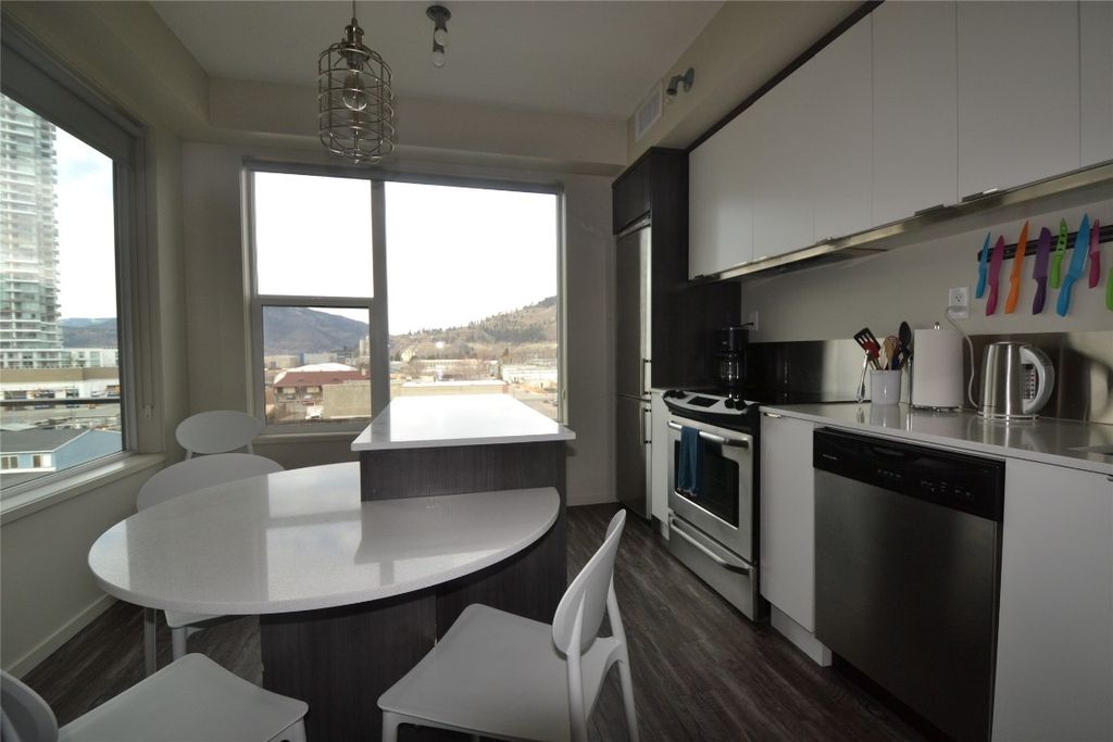 listing image 16518395876750779445