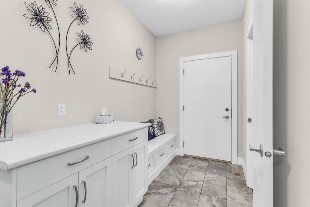 listing image 16511578939012896608