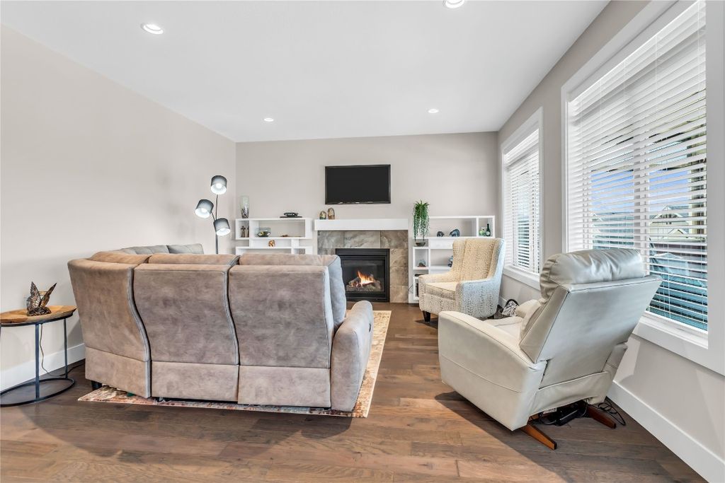 listing image 16512522792020419205
