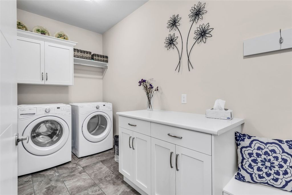 listing image 16512604277395342380