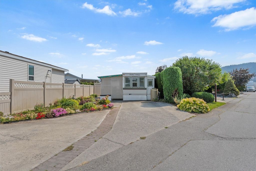 listing image 16512427418416763321