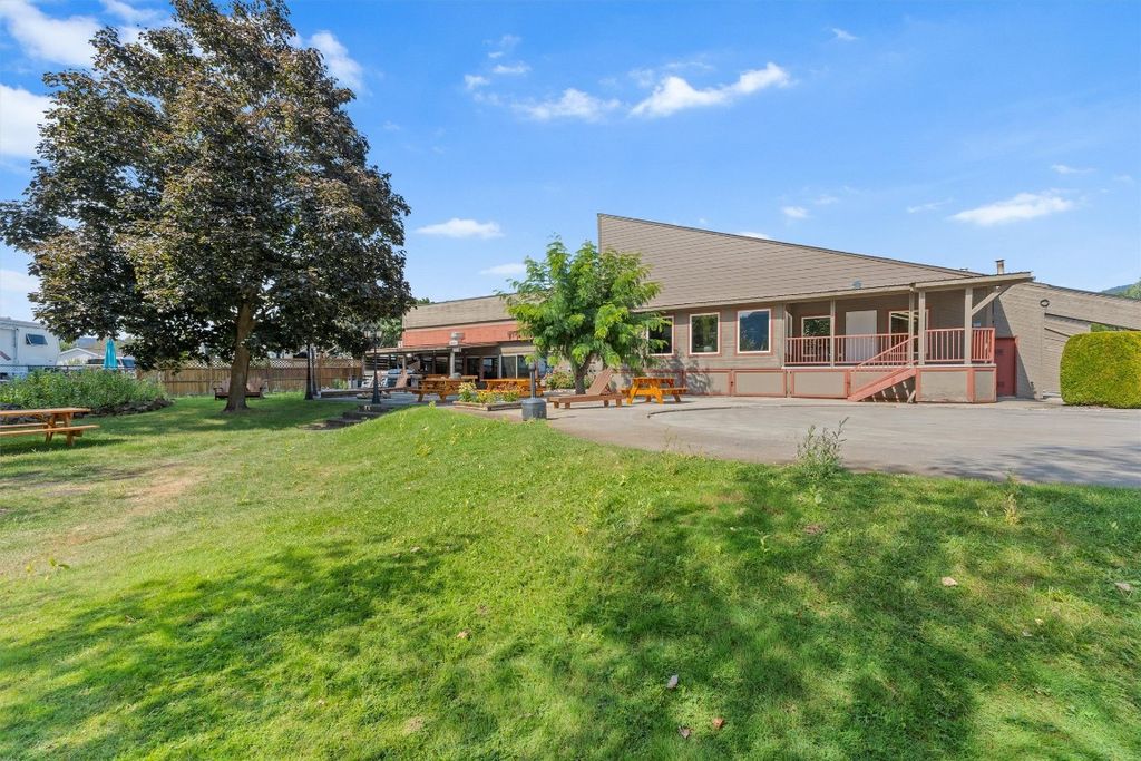 listing image 16511904517321245205