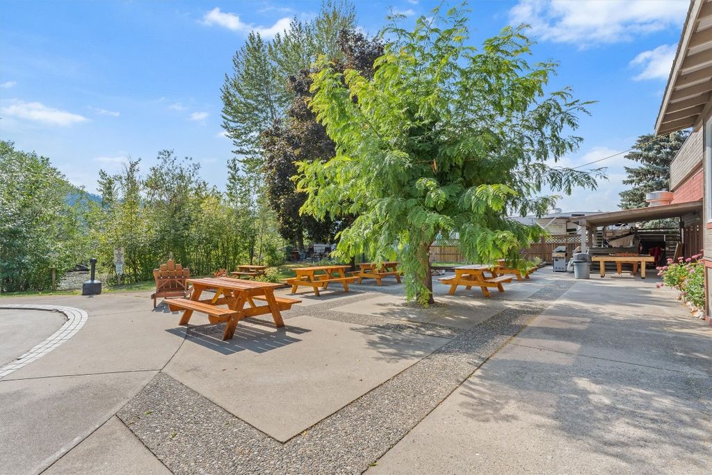 listing image 16511934382465339682
