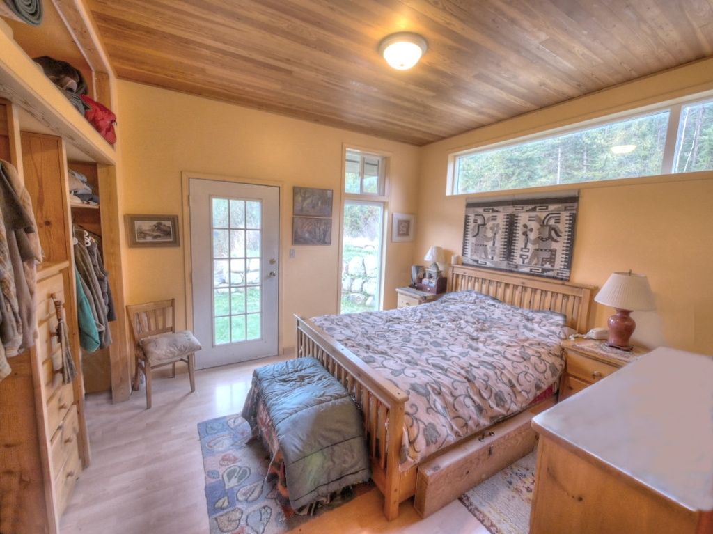 listing image 16513054380704859916