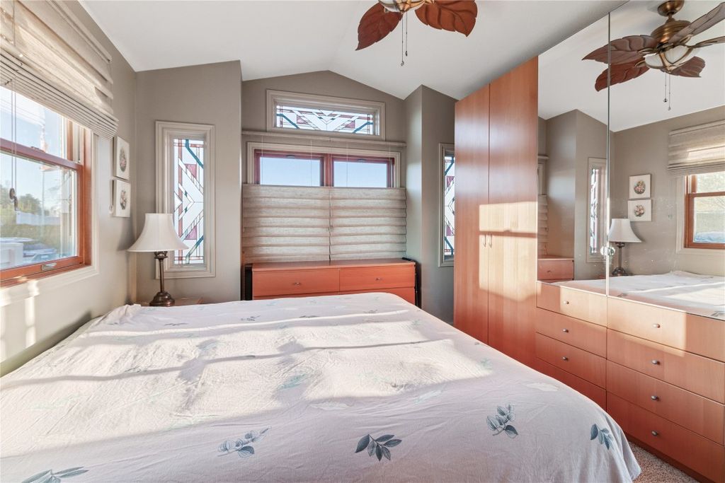 listing image 16510344562482447755