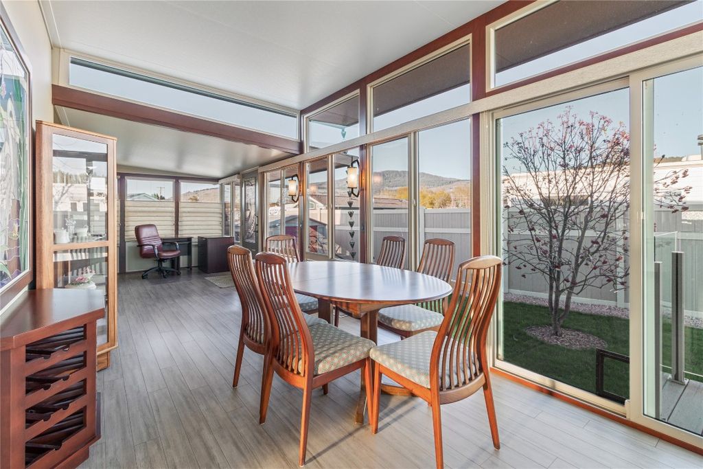 listing image 16513041140350423714