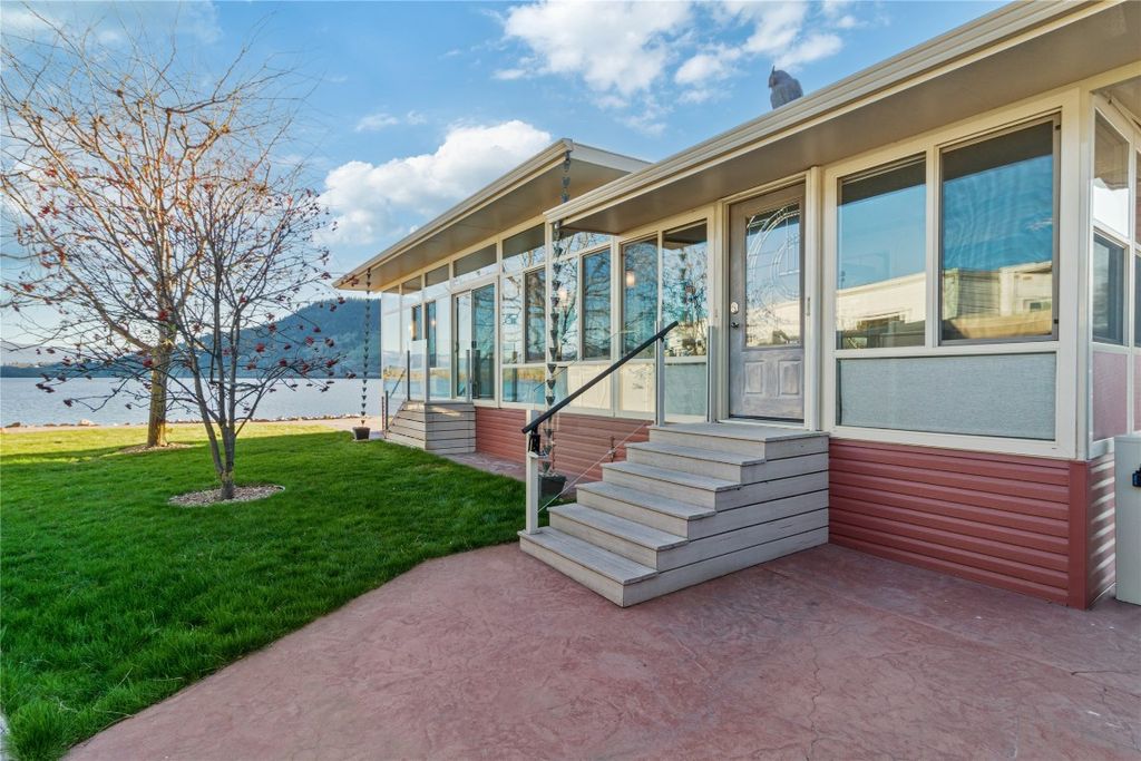 listing image 16518732558144794662