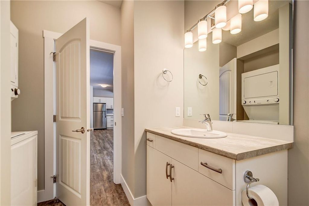 listing image 16516450718570236365