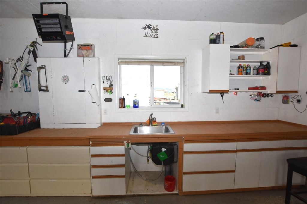 listing image 16510043824741497668