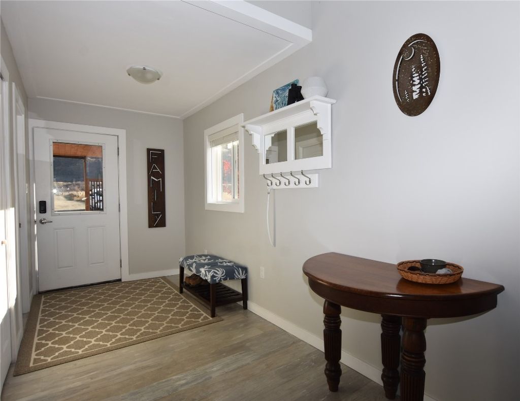 listing image 16515434932845256638