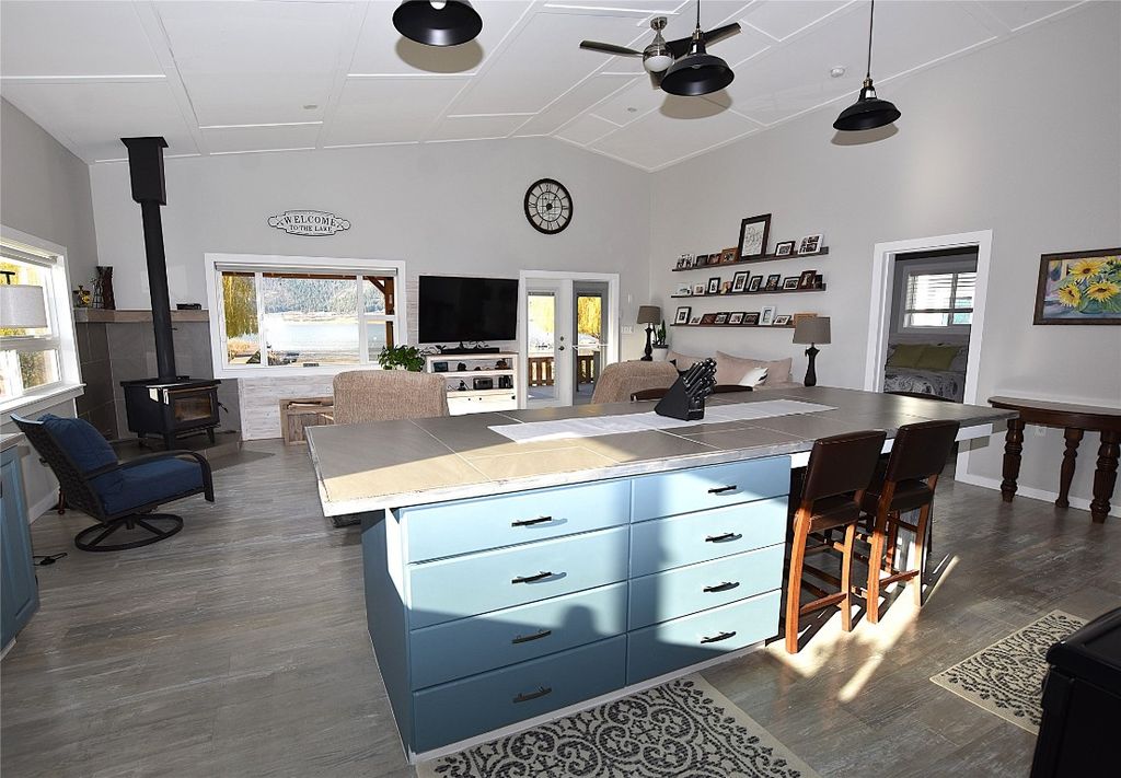 listing image 16514740599160931960