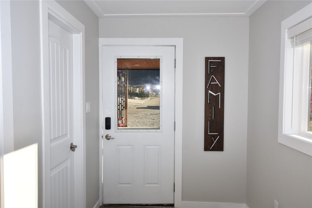 listing image 16510090294364763135