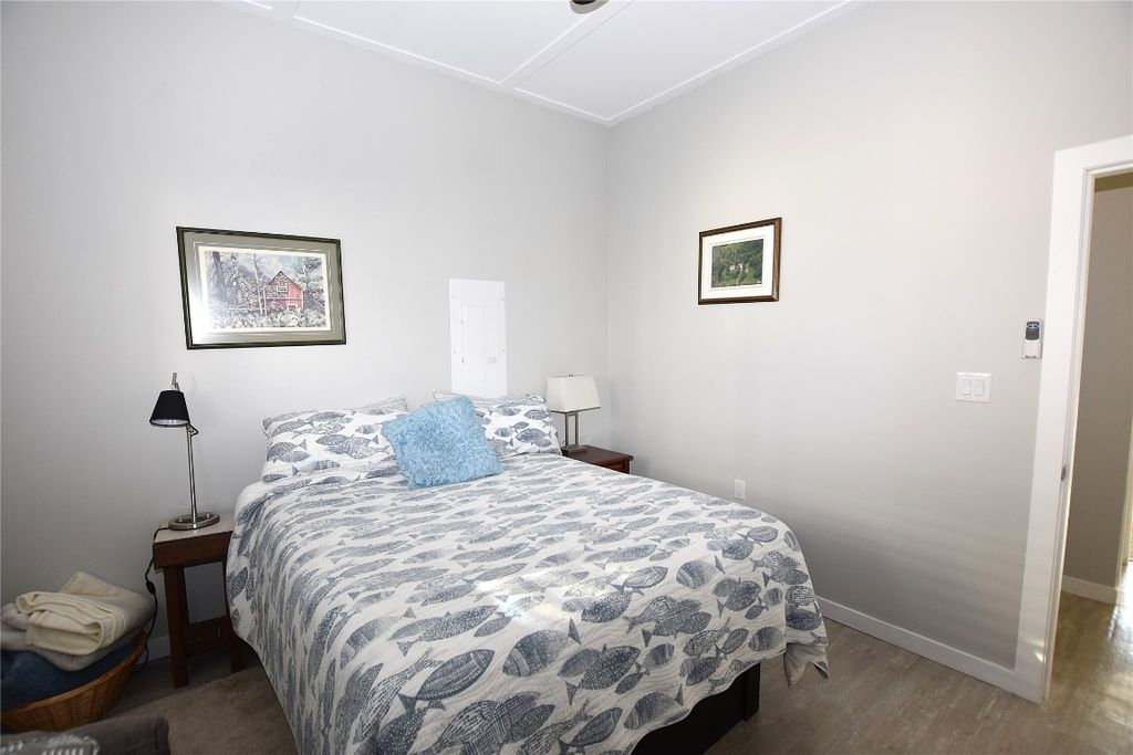 listing image 16515697957514601879