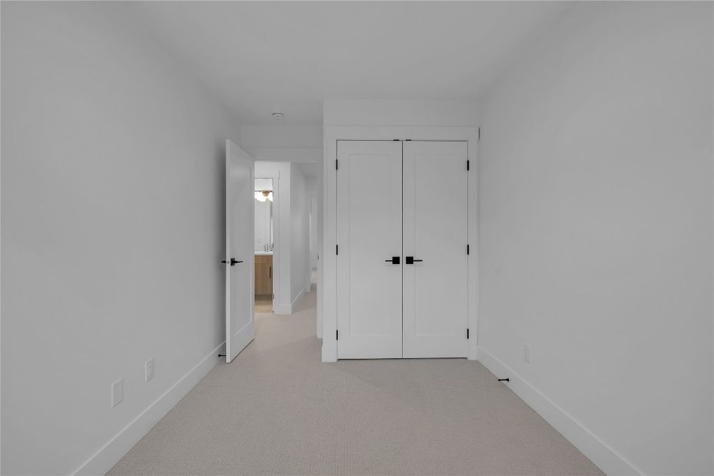listing image 16511923298092190132