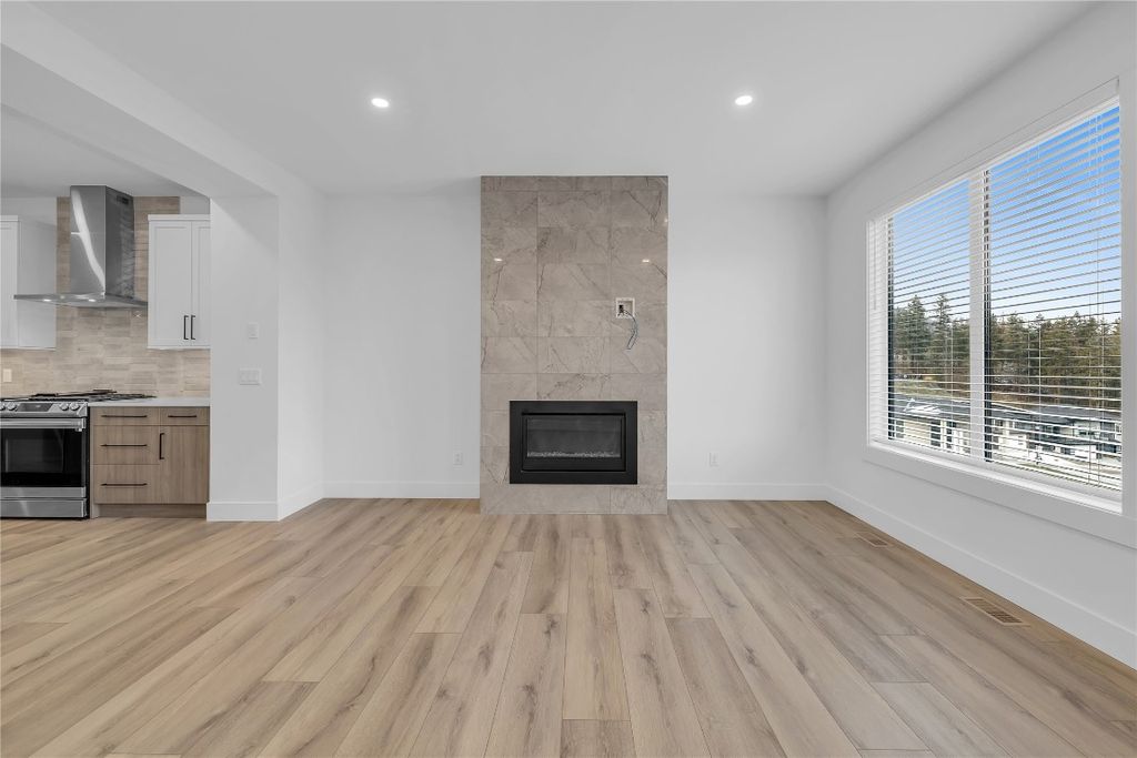 listing image 16512535428613463480