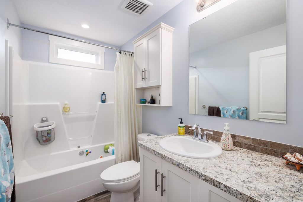 listing image 16515787580160525128