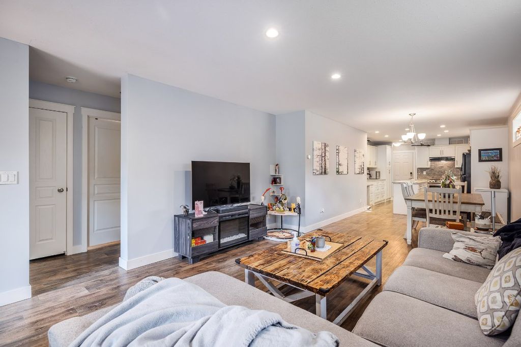 listing image 16518675037800110499