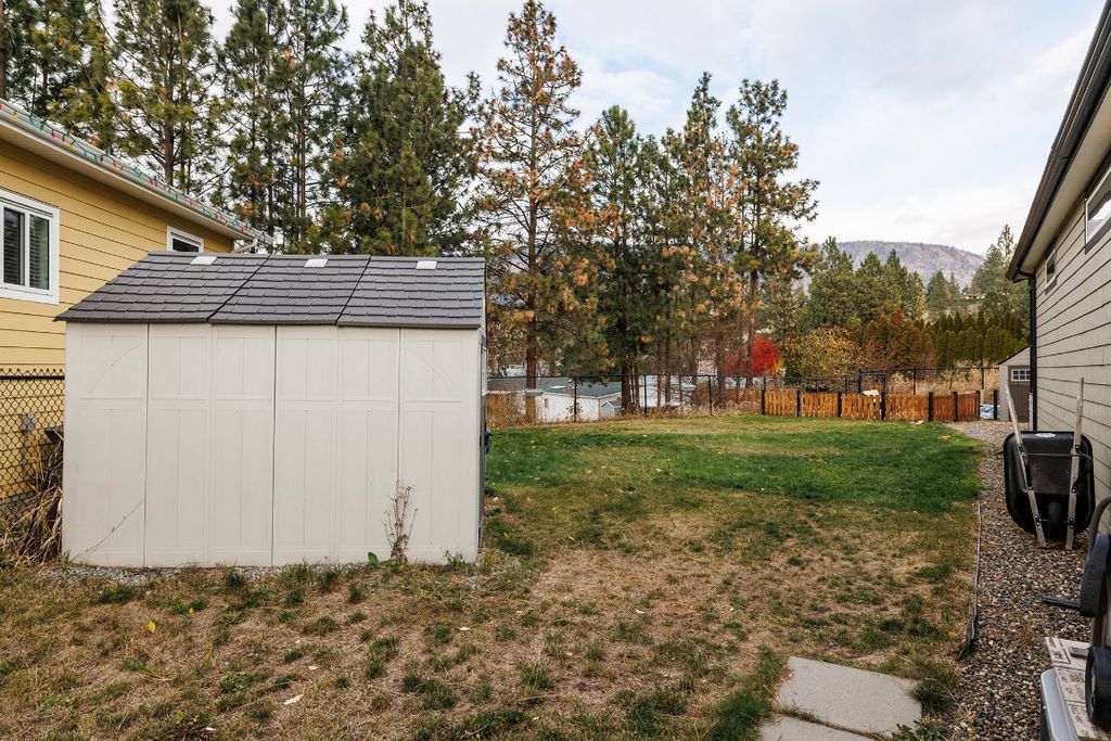 listing image 16518102572376212051