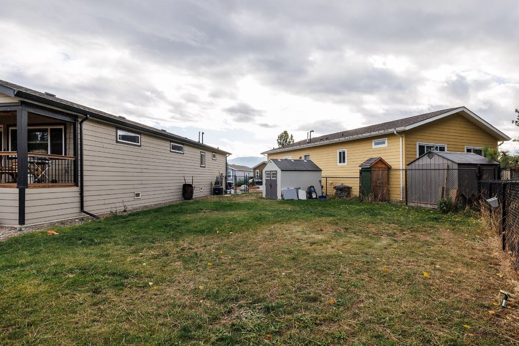 listing image 16516860320477802423