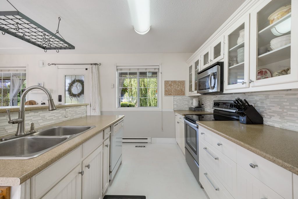 listing image 16518681917254228756