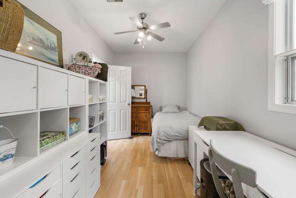 listing image 16515205449349163664