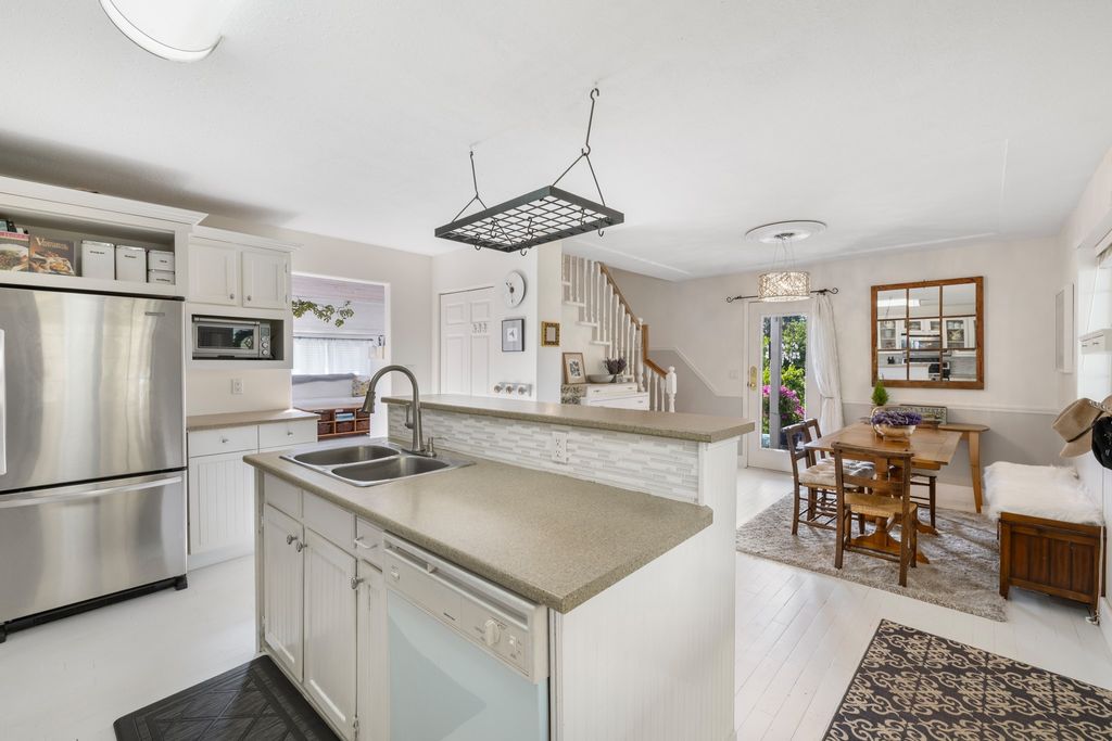 listing image 16511570597172509989