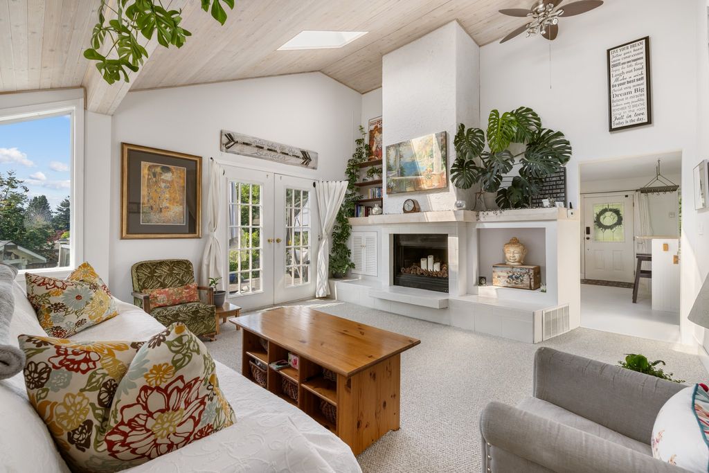 listing image 16512224491282146063