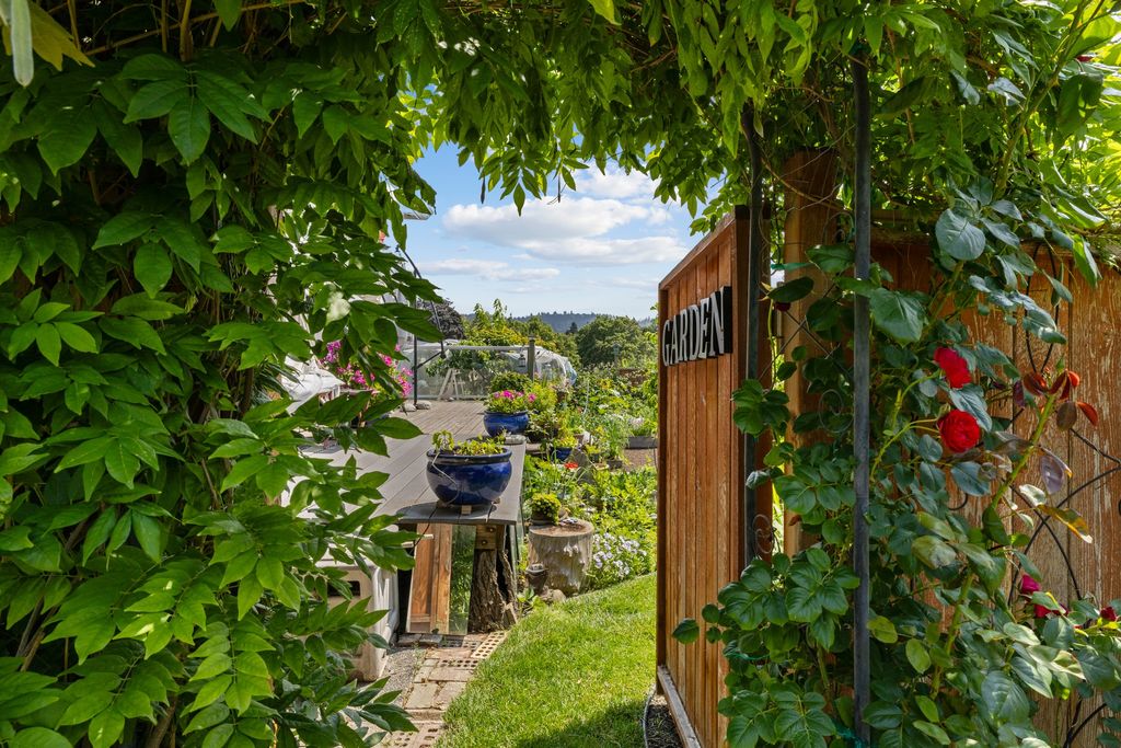 listing image 16513969760277851553