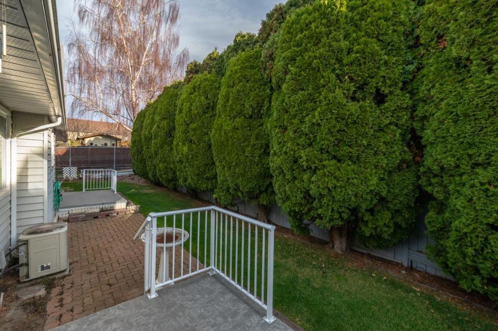 listing image 16513324247665933233