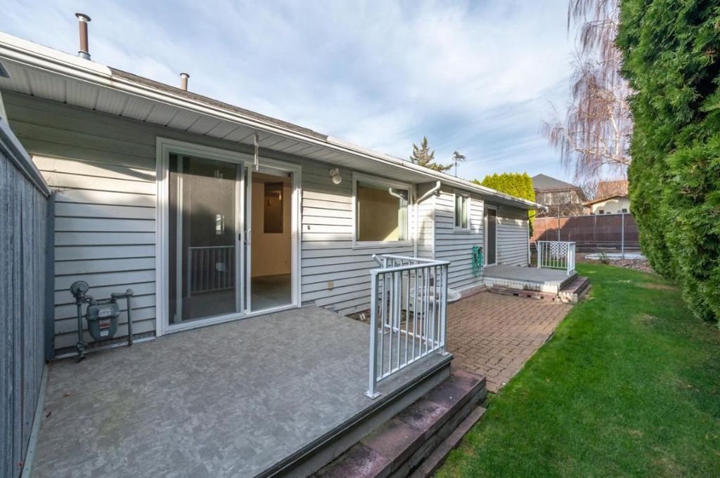 listing image 16512534517133874483