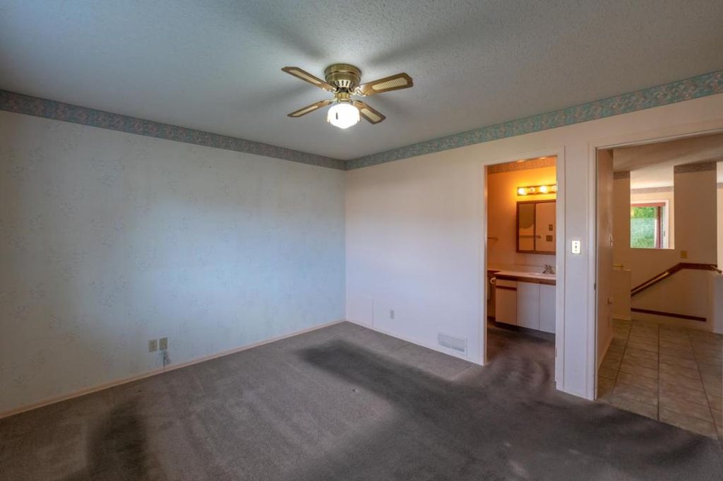 listing image 16512817029475226461